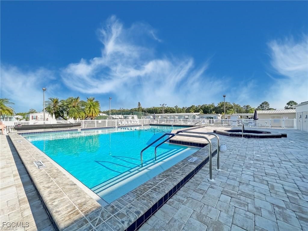 1 Bed ManufacturedHome for Sale in North Fort Myers, photo 21