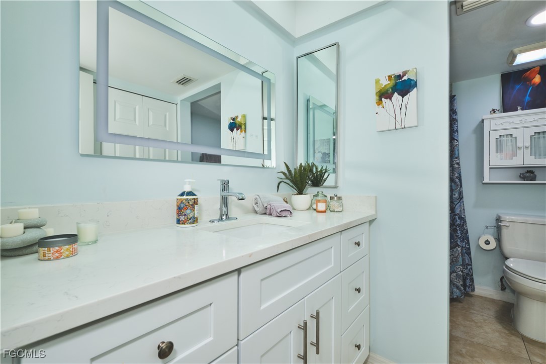 2 Bed Condominium for Sale in North Fort Myers, photo 21