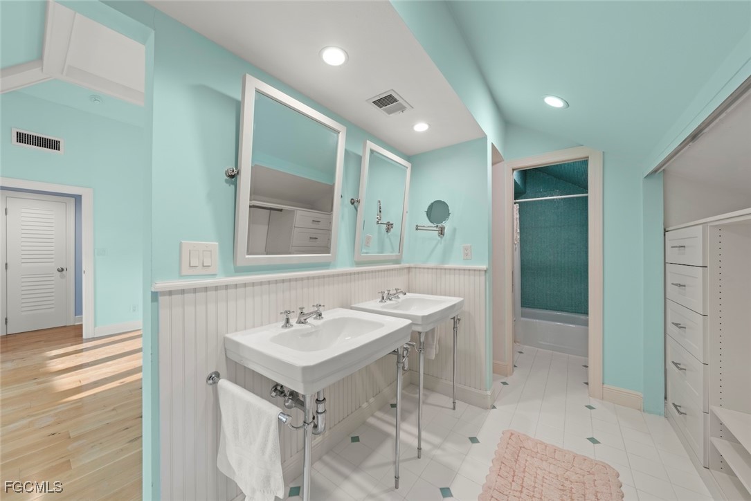 3 Bed Pool Home for Sale in Metes And Bounds, photo 21