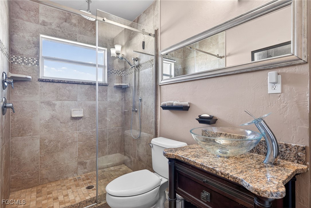 3 Bed SingleFamilyResidence for Sale in Lehigh Acres, photo 21