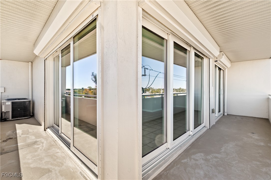 2 Bed Waterfront Home for Sale in Cape Coral, photo 21