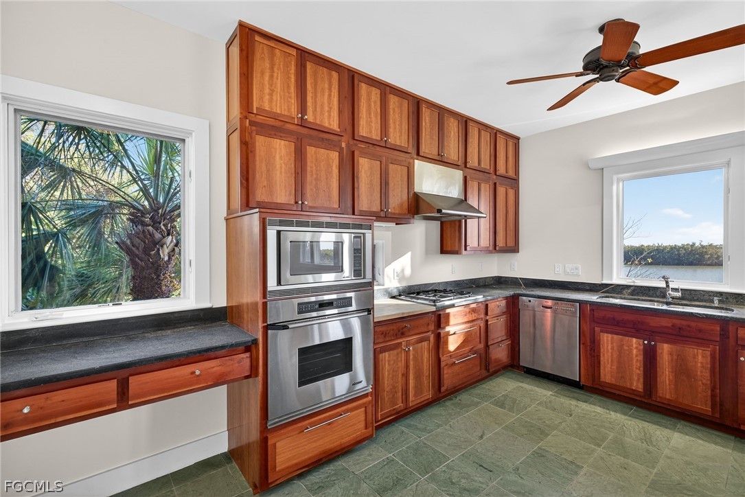 3 Bed Pool Home for Sale in Metes And Bounds, photo 21