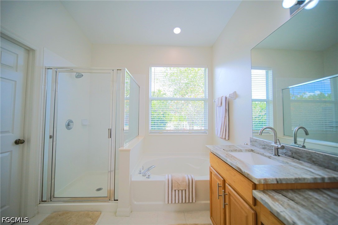 4 Bed SingleFamilyResidence for Sale in Danforth Lakes, photo 21