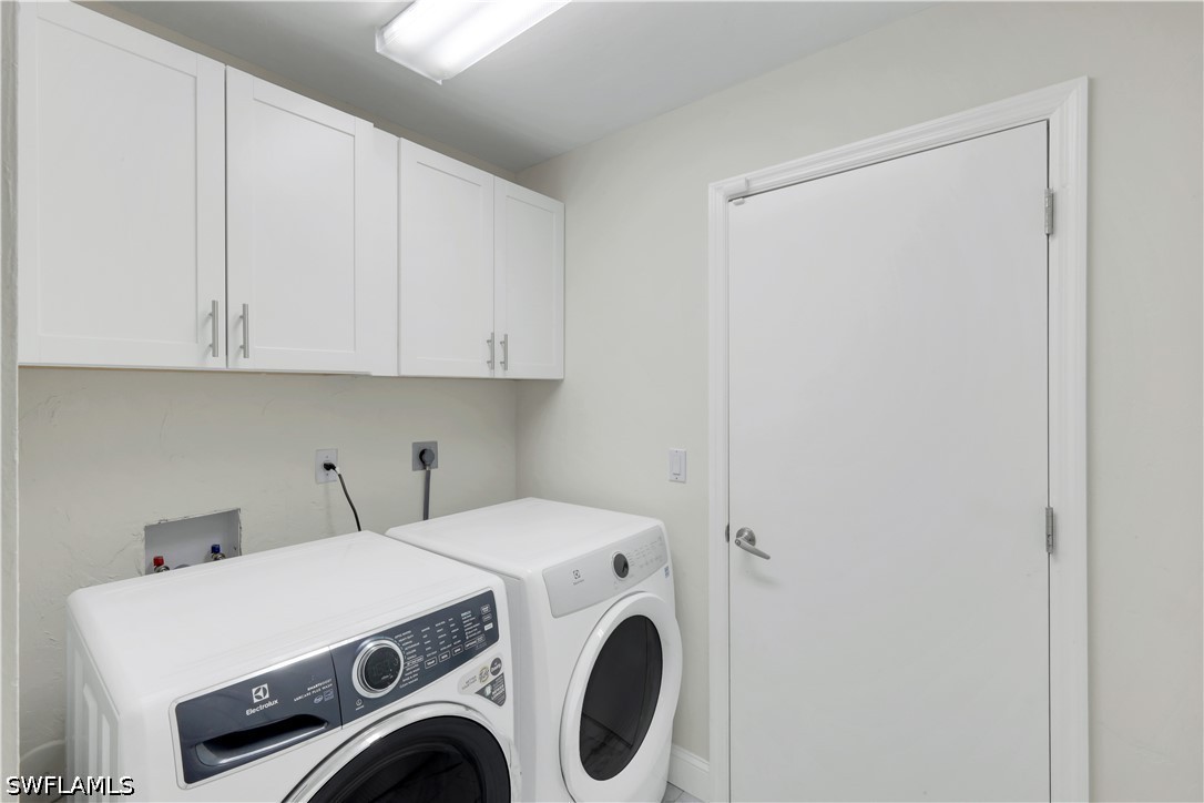 2 Bed SingleFamilyResidence for Sale in Naples, photo 21