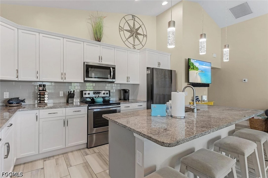 3 Bed Pool Home for Sale in Watson W W, photo 21