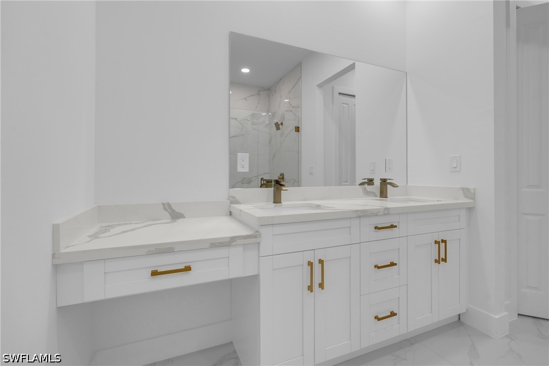 3 Bed SingleFamilyResidence for Sale in Lehigh Acres, photo 21