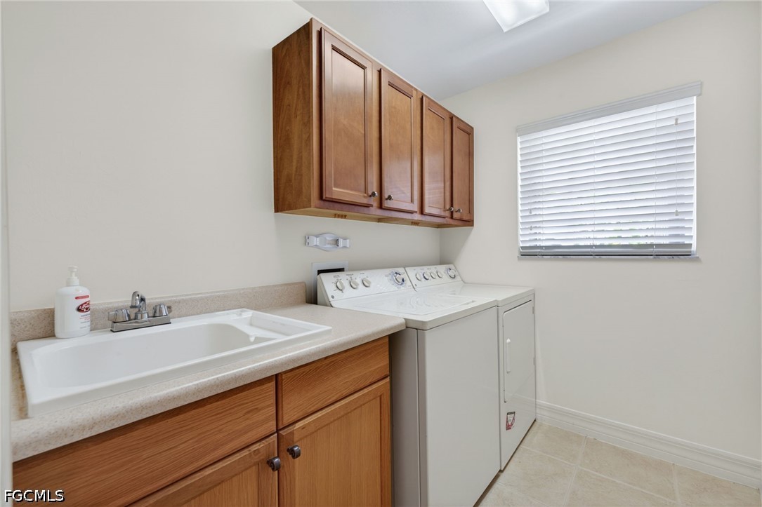 3 Bed Waterfront Home for Sale in Naples, photo 21