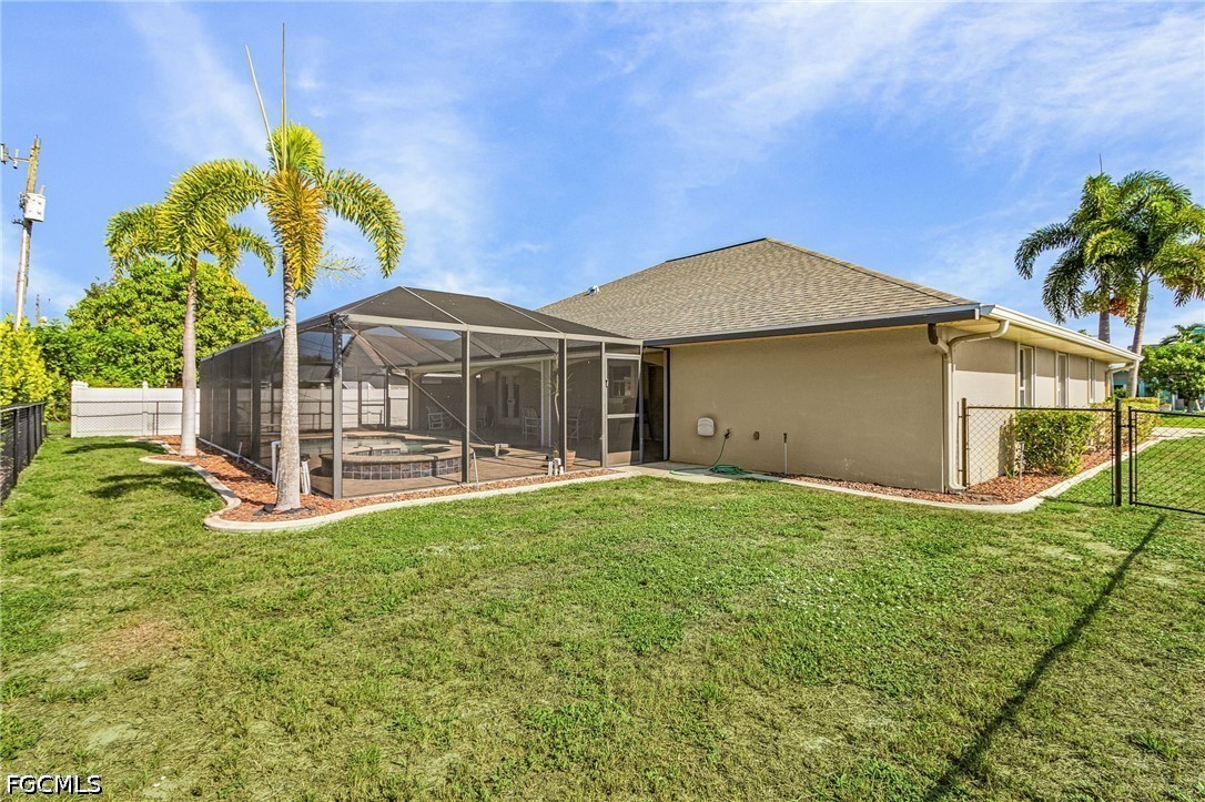 3 Bed Pool Home for Sale in Cape Coral, photo 21