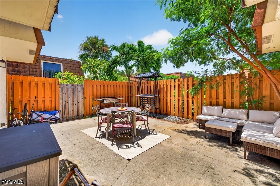 2 Bed Condominium for Sale in Hamlet, photo 21