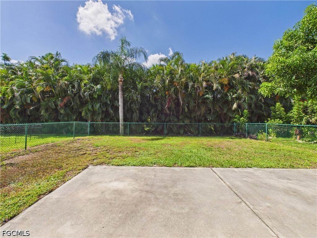 4 Bed SingleFamilyResidence for Sale in Fort Myers, photo 21