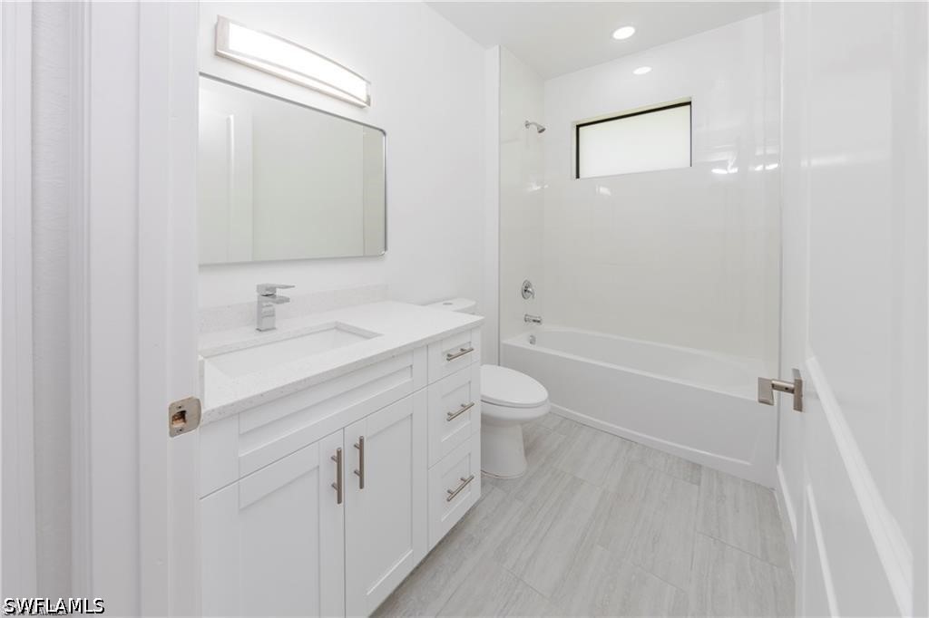 3 Bed SingleFamilyResidence for Sale in Lehigh Acres, photo 21