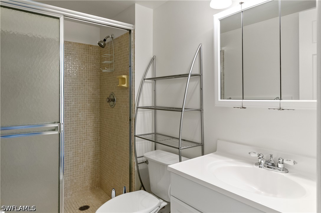 2 Bed Condominium for Sale in Naples, photo 21