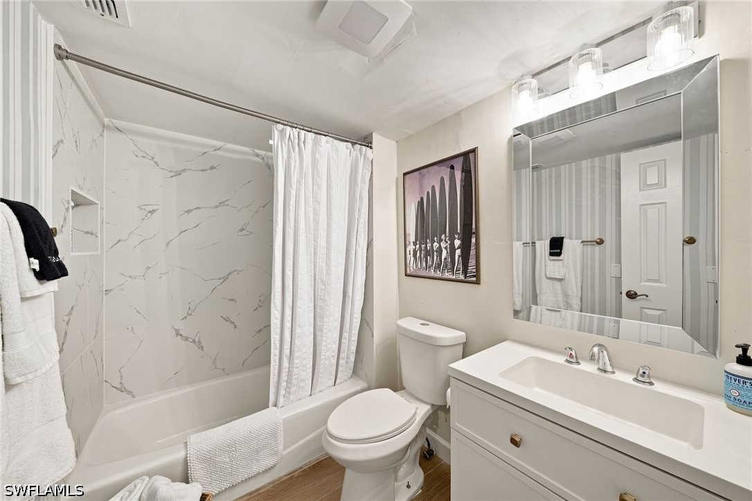 2 Bed Condominium for Sale in Beach Breeze, photo 21
