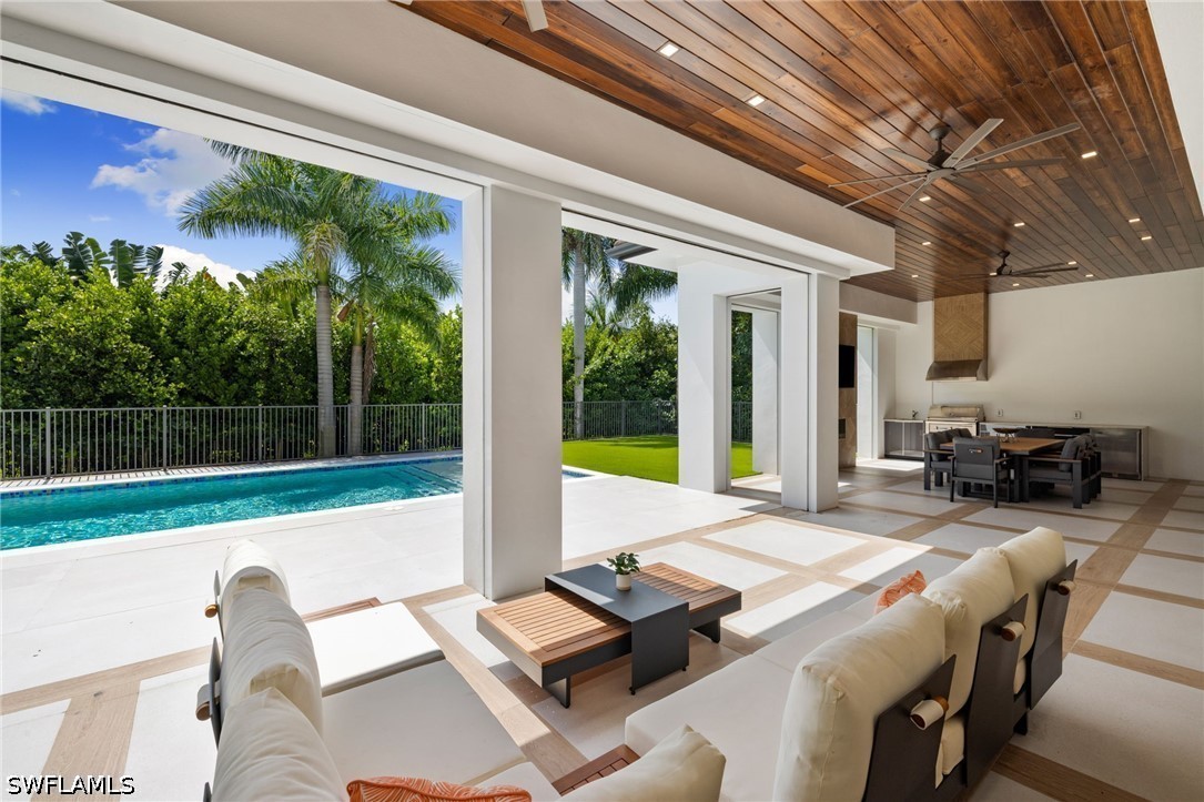 5 Bed Pool Home for Sale in Moorings, photo 21
