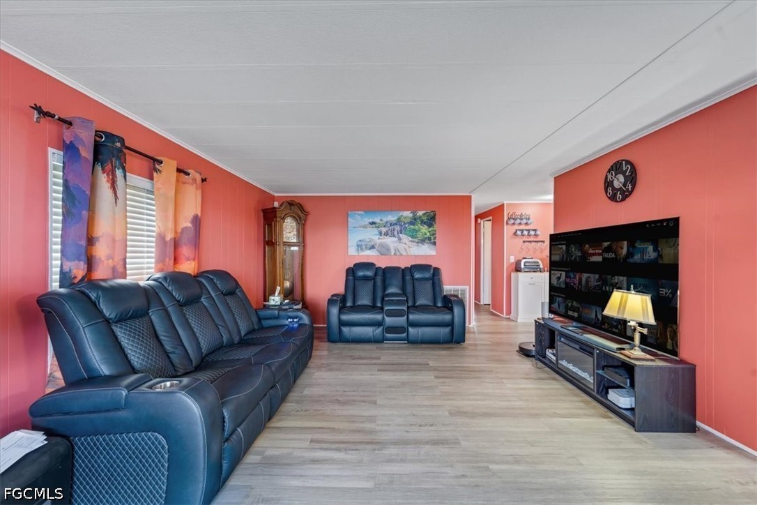 2 Bed ManufacturedHome for Sale in North Fort Myers, photo 21