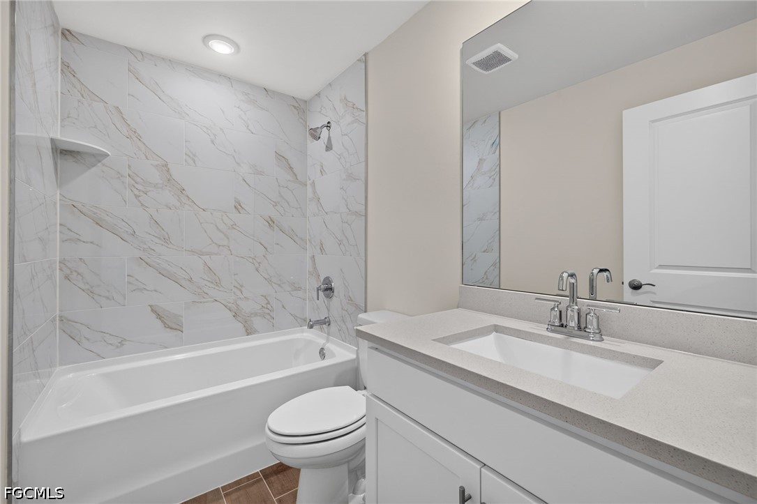 4 Bed SingleFamilyResidence for Sale in Cape Coral, photo 21