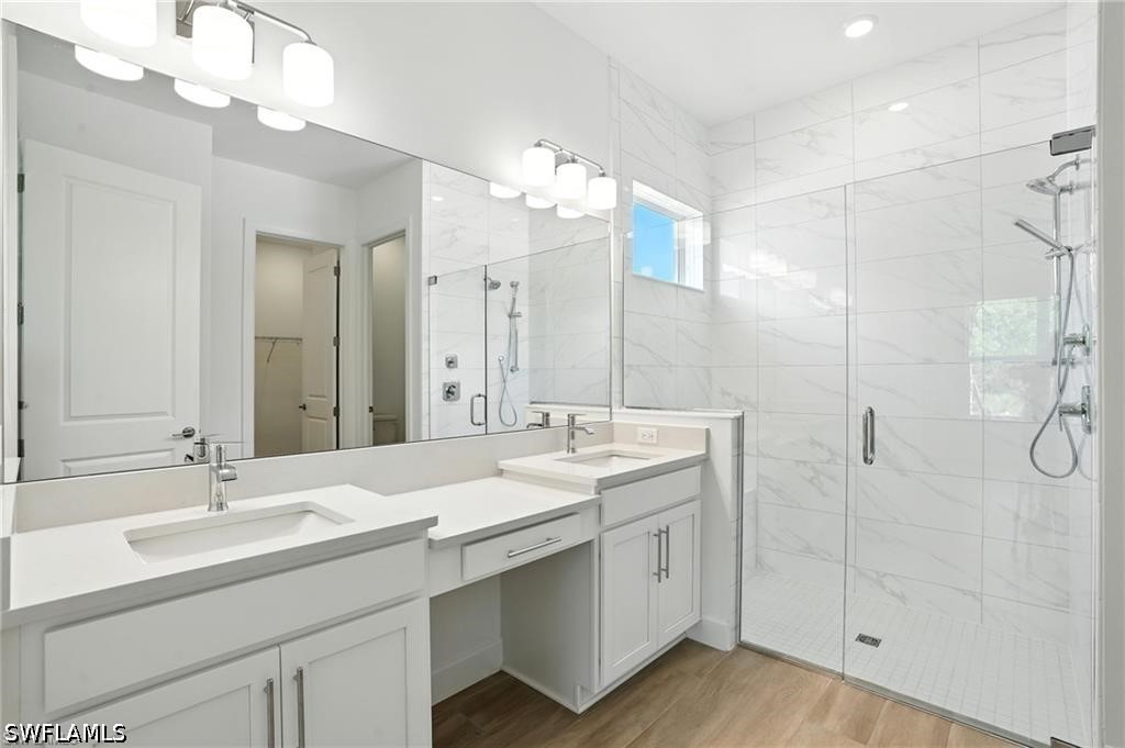 4 Bed SingleFamilyResidence for Sale in Fort Myers, photo 21