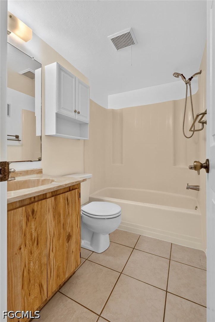 2 Bed Condominium for Sale in Fort Myers, photo 21