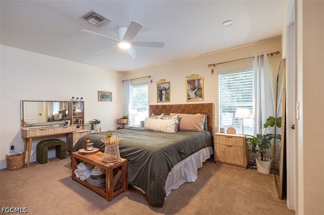 3 Bed SingleFamilyResidence for Sale in Mirror Lakes, photo 21