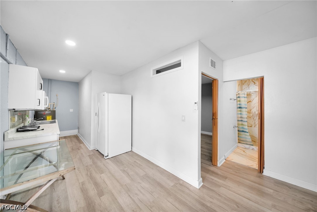 3 Bed SingleFamilyResidence for Sale in Lehigh Acres, photo 21
