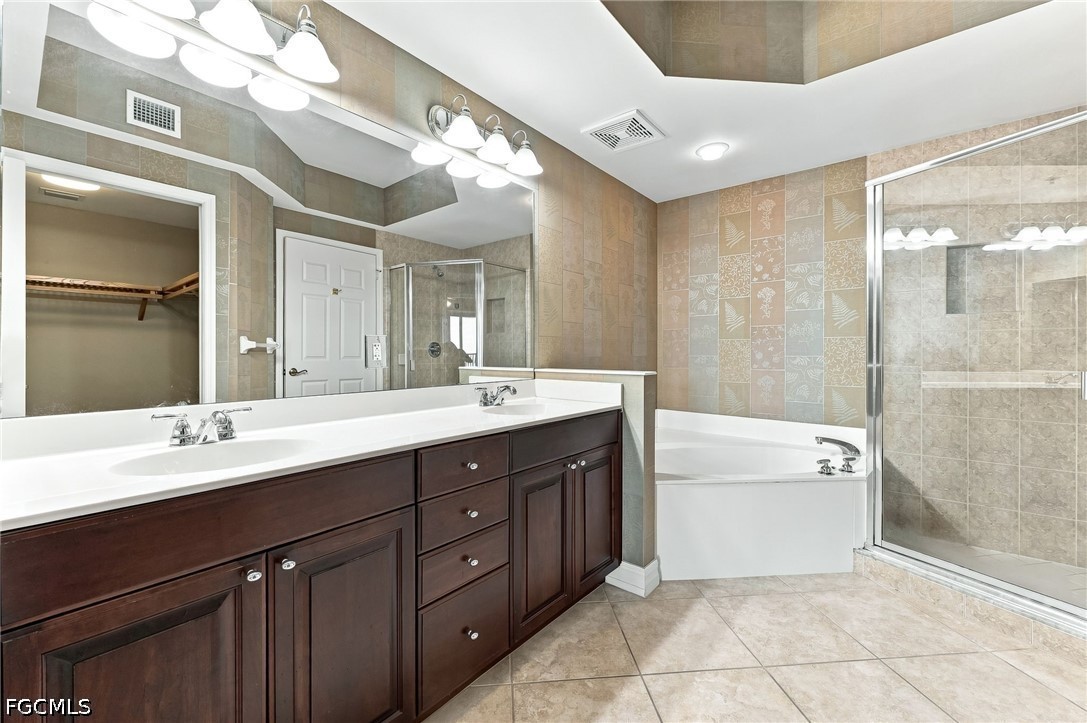 3 Bed Waterfront Home for Sale in Beau Rivage, photo 21