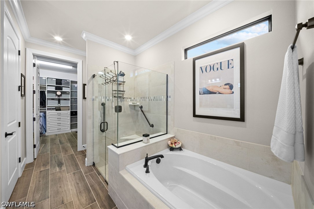 2 Bed Pool Home for Sale in Naples, photo 21