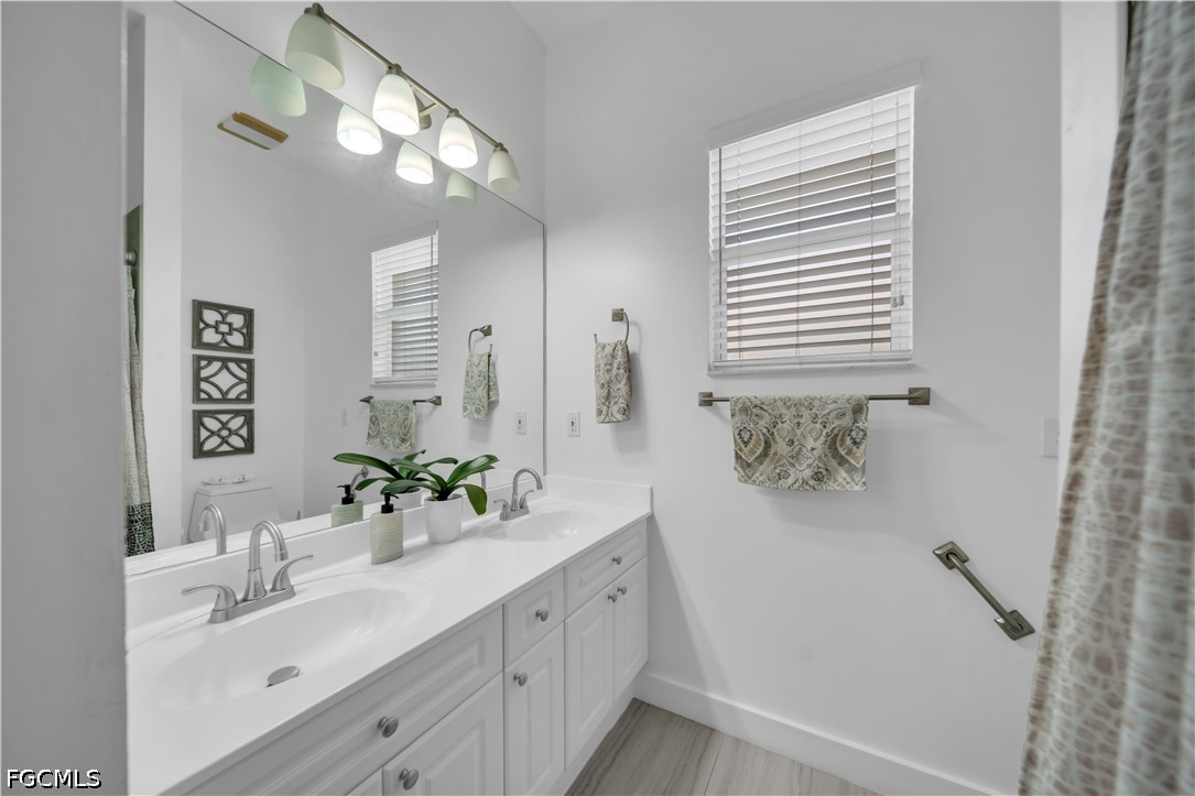 4 Bed SingleFamilyResidence for Sale in Gateway, photo 21