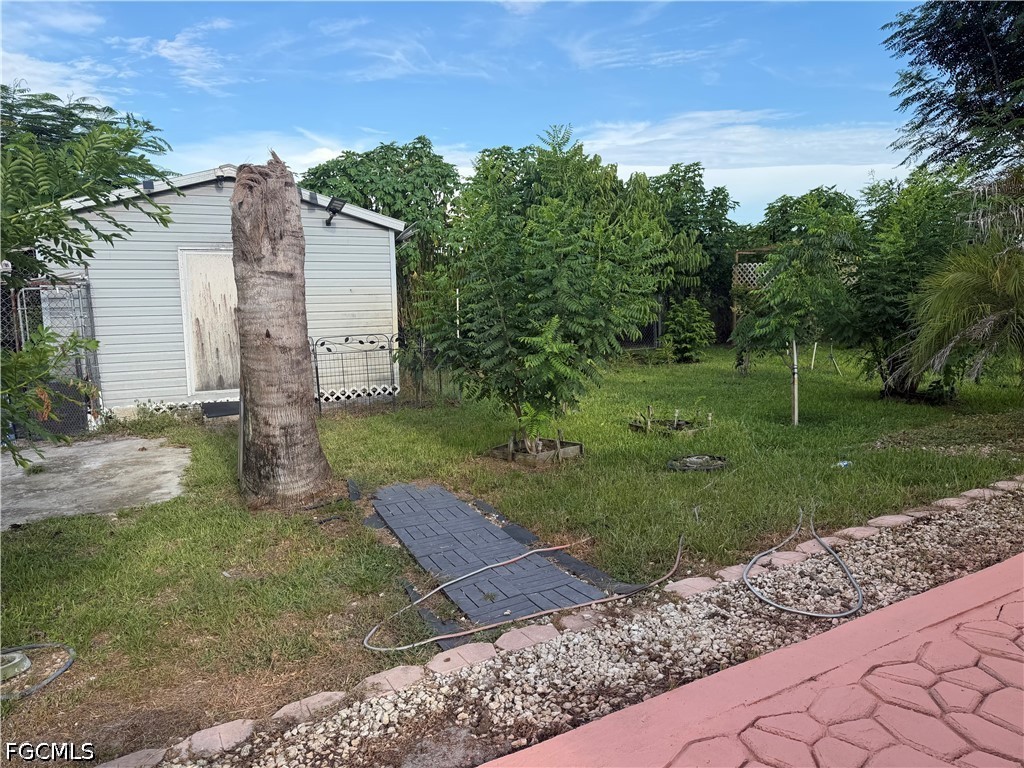 3 Bed Pool Home for Sale in Lehigh Acres, photo 21