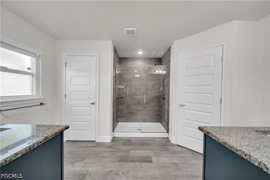 4 Bed SingleFamilyResidence for Sale in Cape Coral, photo 21