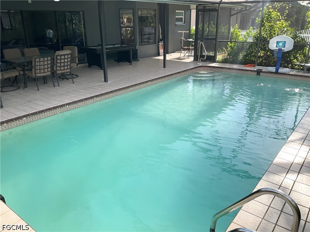3 Bed Pool Home for Sale in Cape Coral, photo 21