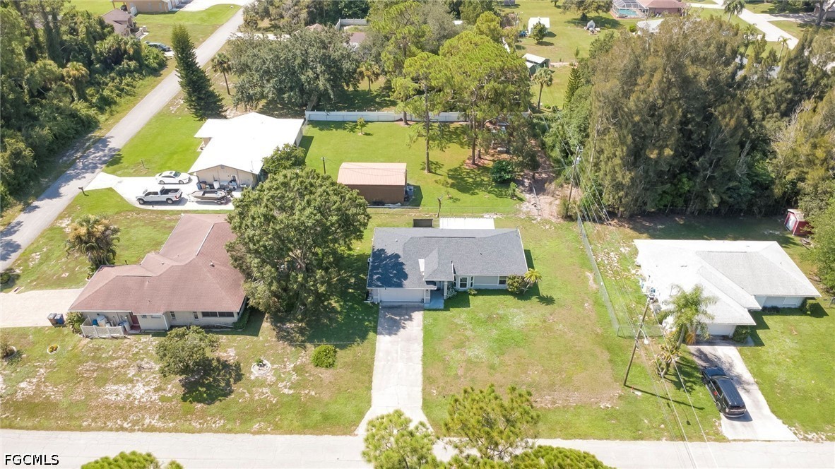 3 Bed SingleFamilyResidence for Sale in Lehigh Acres, photo 21