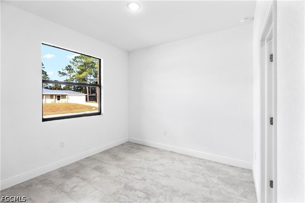 3 Bed SingleFamilyResidence for Sale in Port Labelle, photo 21