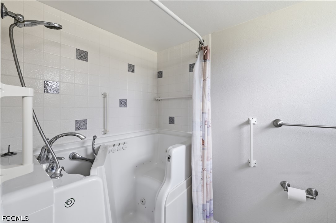 1 Bed Waterfront Home for Sale in Not Applicable, photo 21