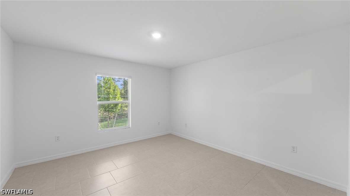 4 Bed SingleFamilyResidence for Sale in Savanna Lakes, photo 21