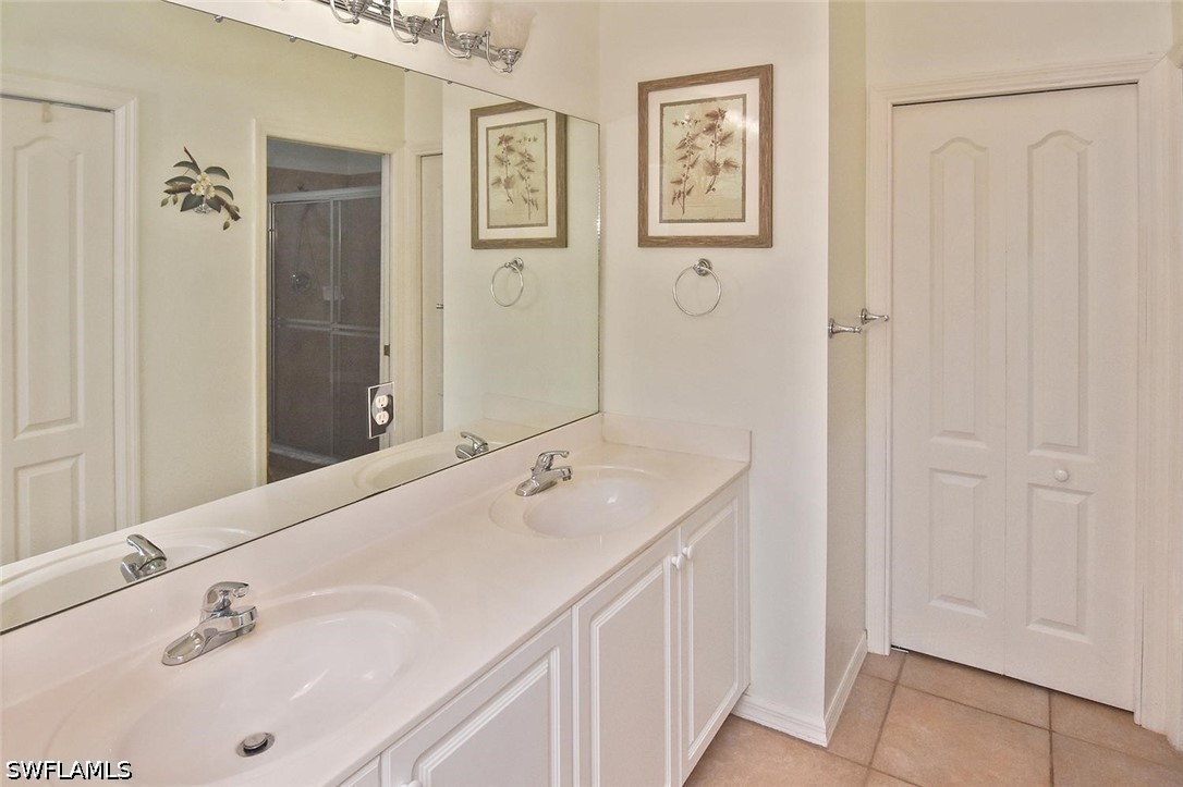 2 Bed Pool Home for Sale in Veranda, photo 21