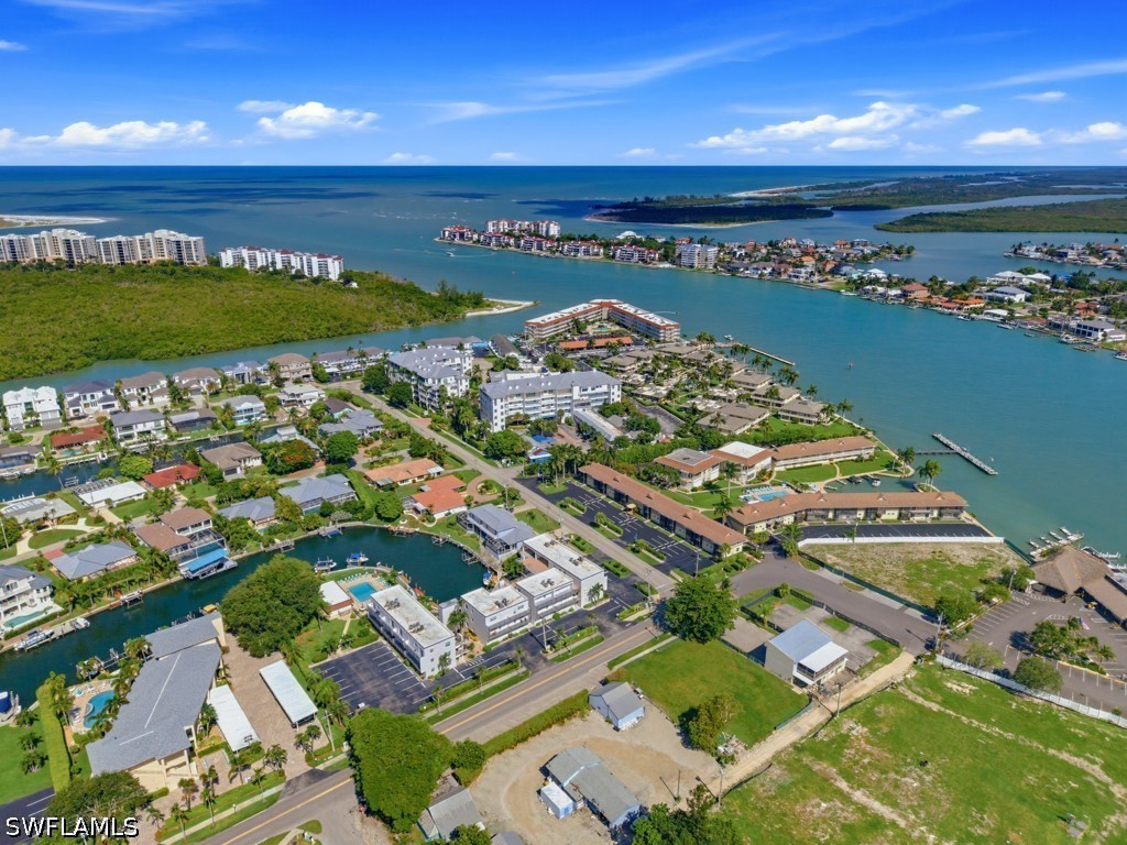 2 Bed Waterfront Home for Sale in Marco Island, photo 21