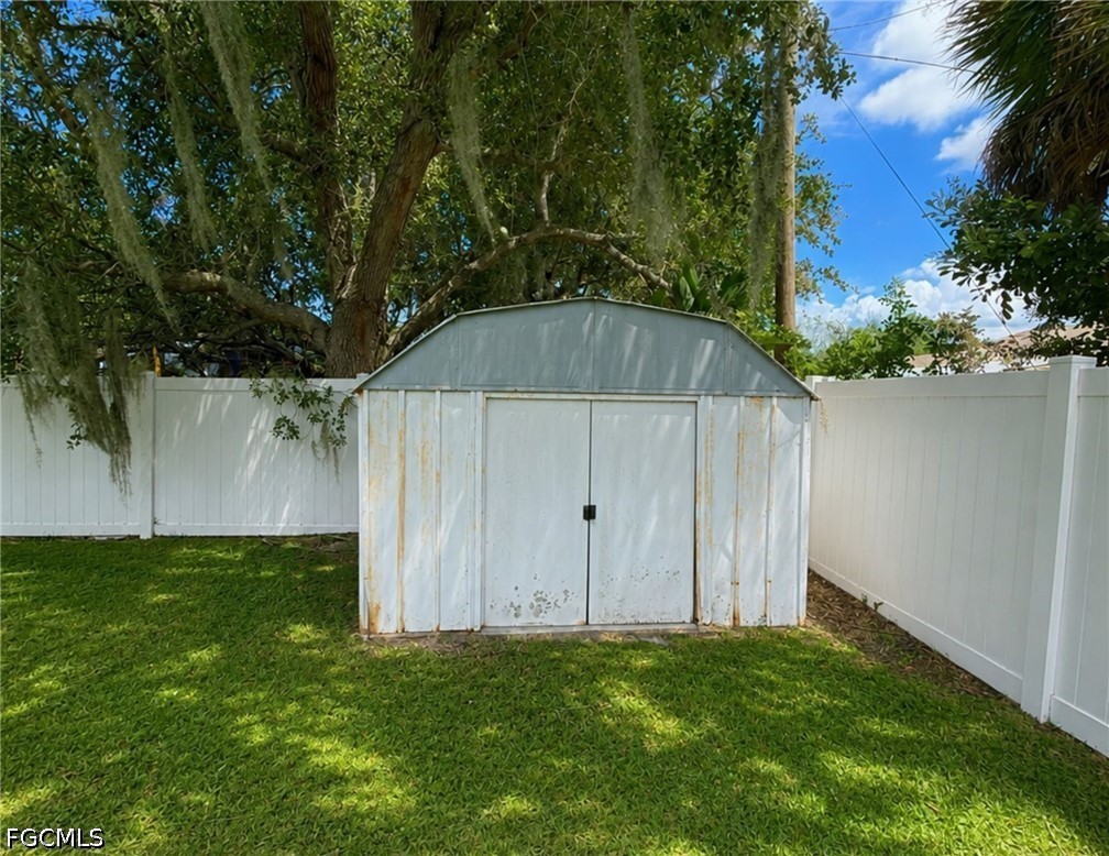 3 Bed SingleFamilyResidence for Sale in Port Charlotte, photo 21