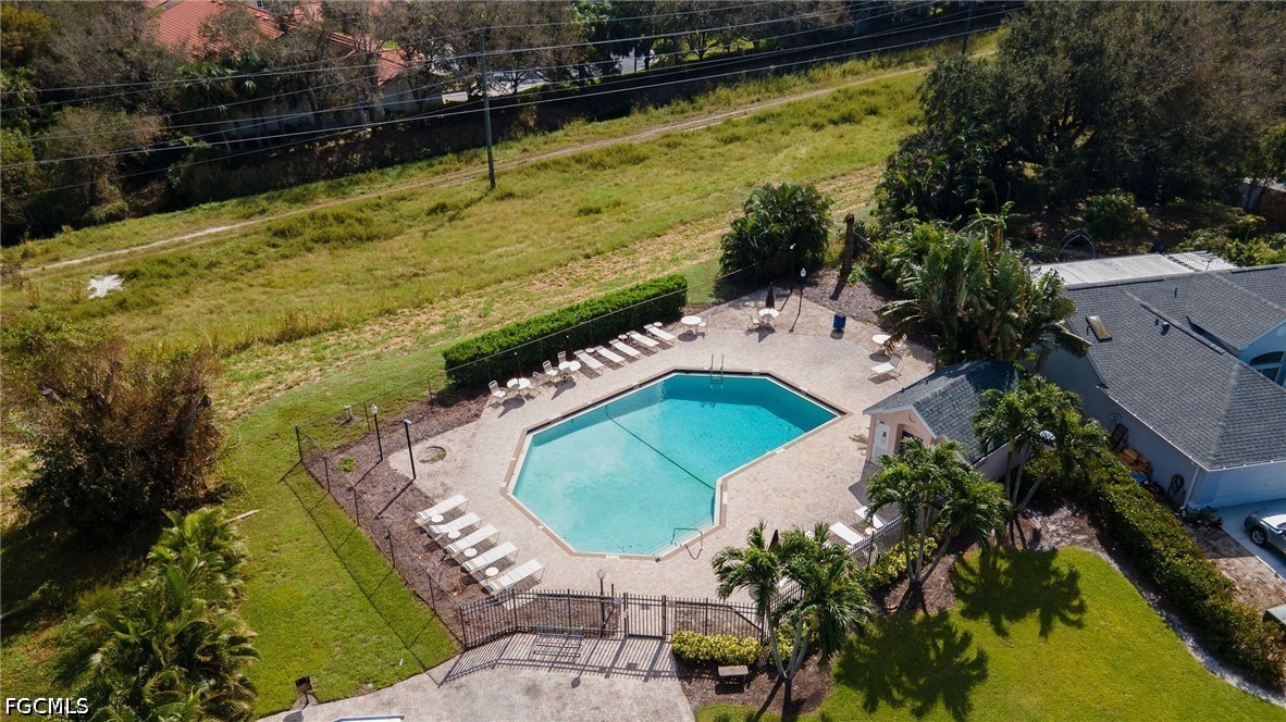 3 Bed SingleFamilyResidence for Sale in The Meadow, photo 21