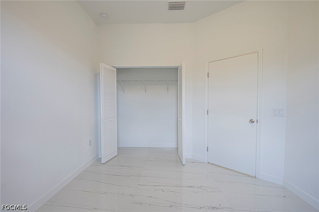 3 Bed SingleFamilyResidence for Sale in Lehigh Acres, photo 21