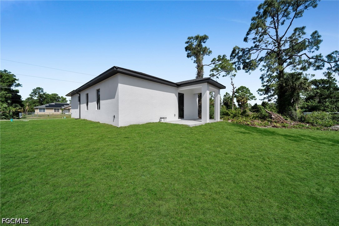 3 Bed SingleFamilyResidence for Sale in Lehigh Acres, photo 21