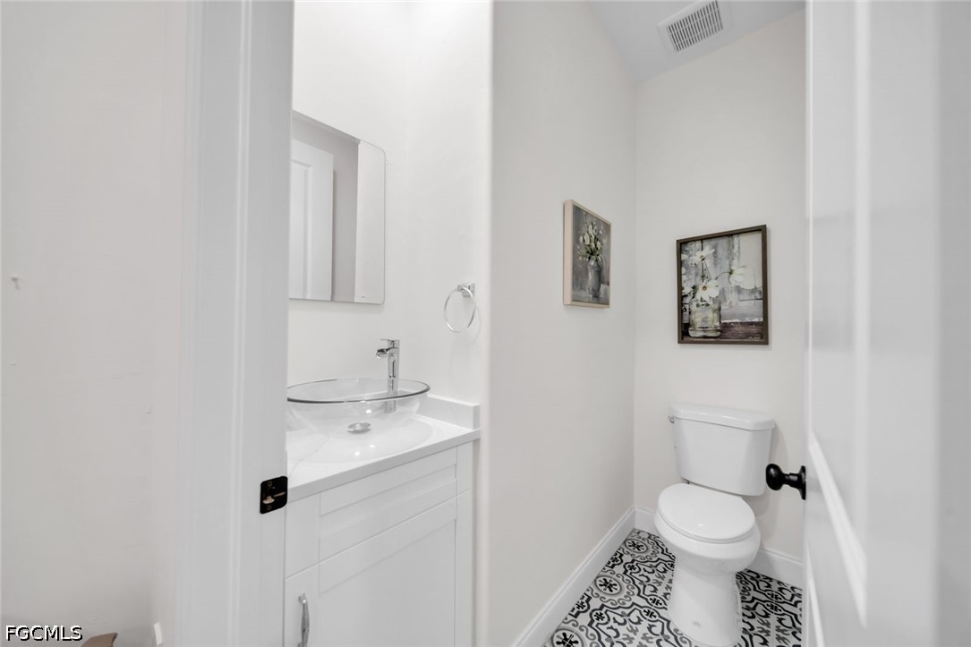 3 Bed SingleFamilyResidence for Sale in Lehigh Acres, photo 21