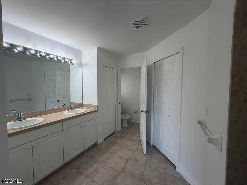 3 Bed SingleFamilyResidence for Sale in Cape Coral, photo 21