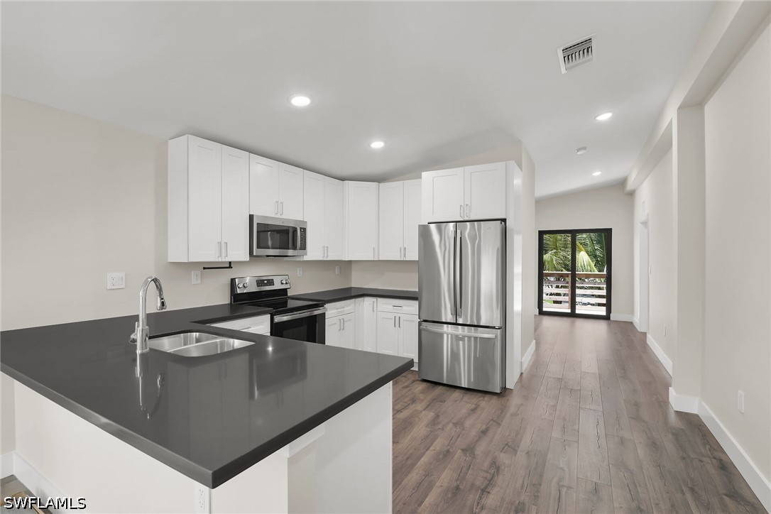 3 Bed SingleFamilyResidence for Sale in Naples, photo 21