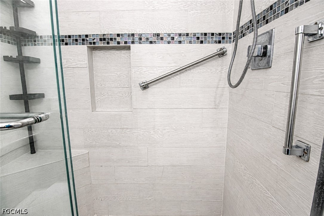 2 Bed Condominium for Sale in Fort Myers, photo 21