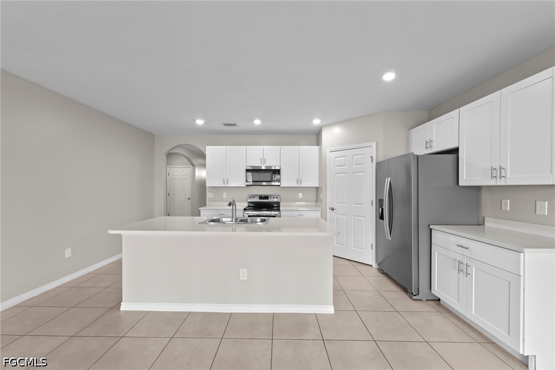 4 Bed SingleFamilyResidence for Sale in Cape Coral, photo 21