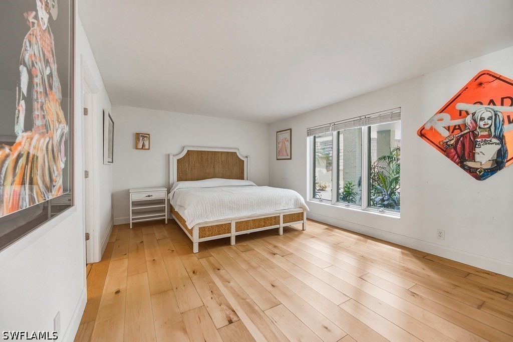 2 Bed Condominium for Sale in Naples, photo 21
