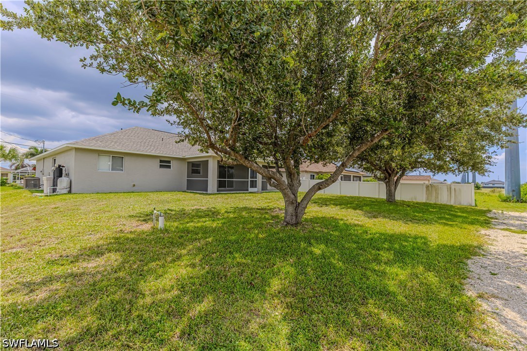3 Bed SingleFamilyResidence for Sale in Cape Coral, photo 21