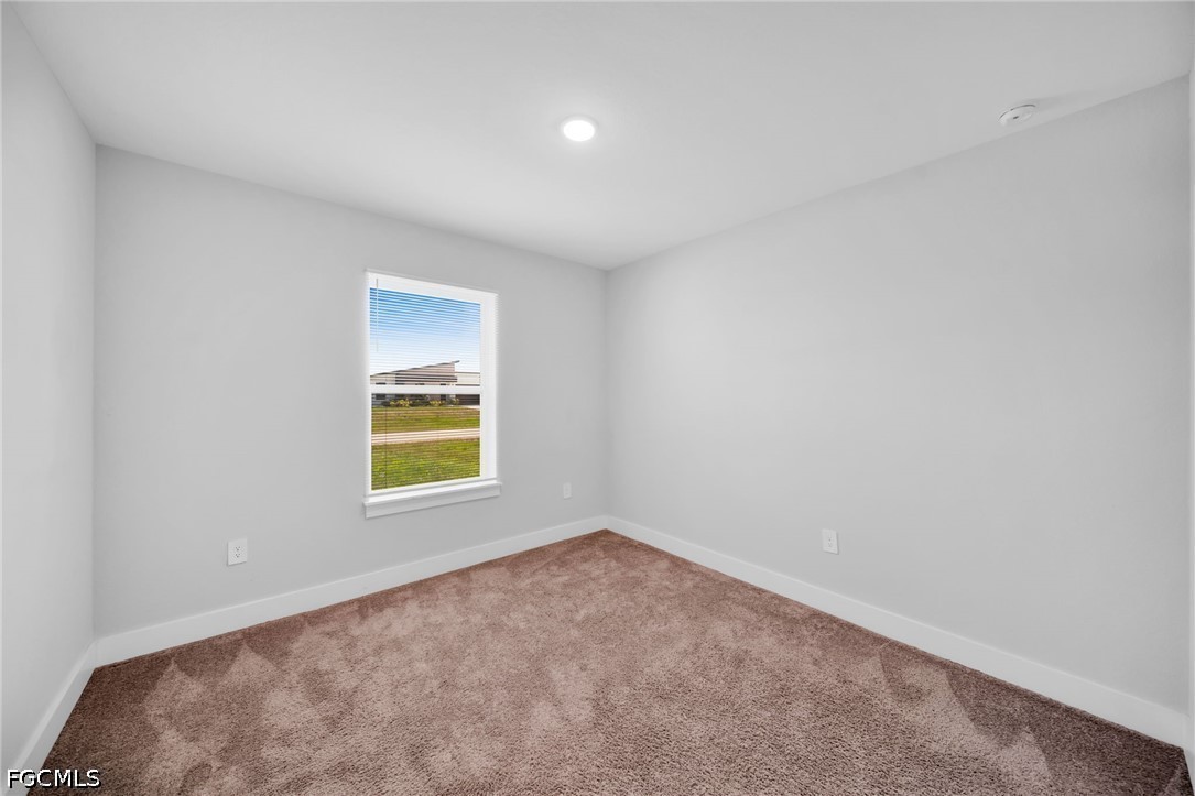 3 Bed SingleFamilyResidence for Sale in Cape Coral, photo 21