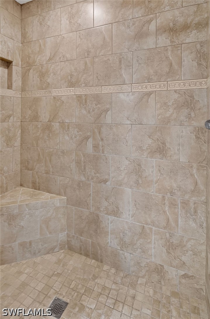 2 Bed Condominium for Sale in Bonita Springs, photo 21
