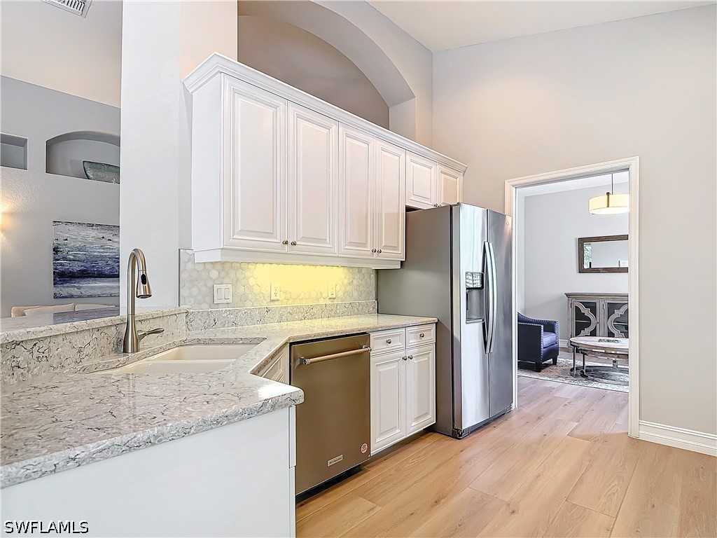 3 Bed Condominium for Sale in Turtle Point, photo 21